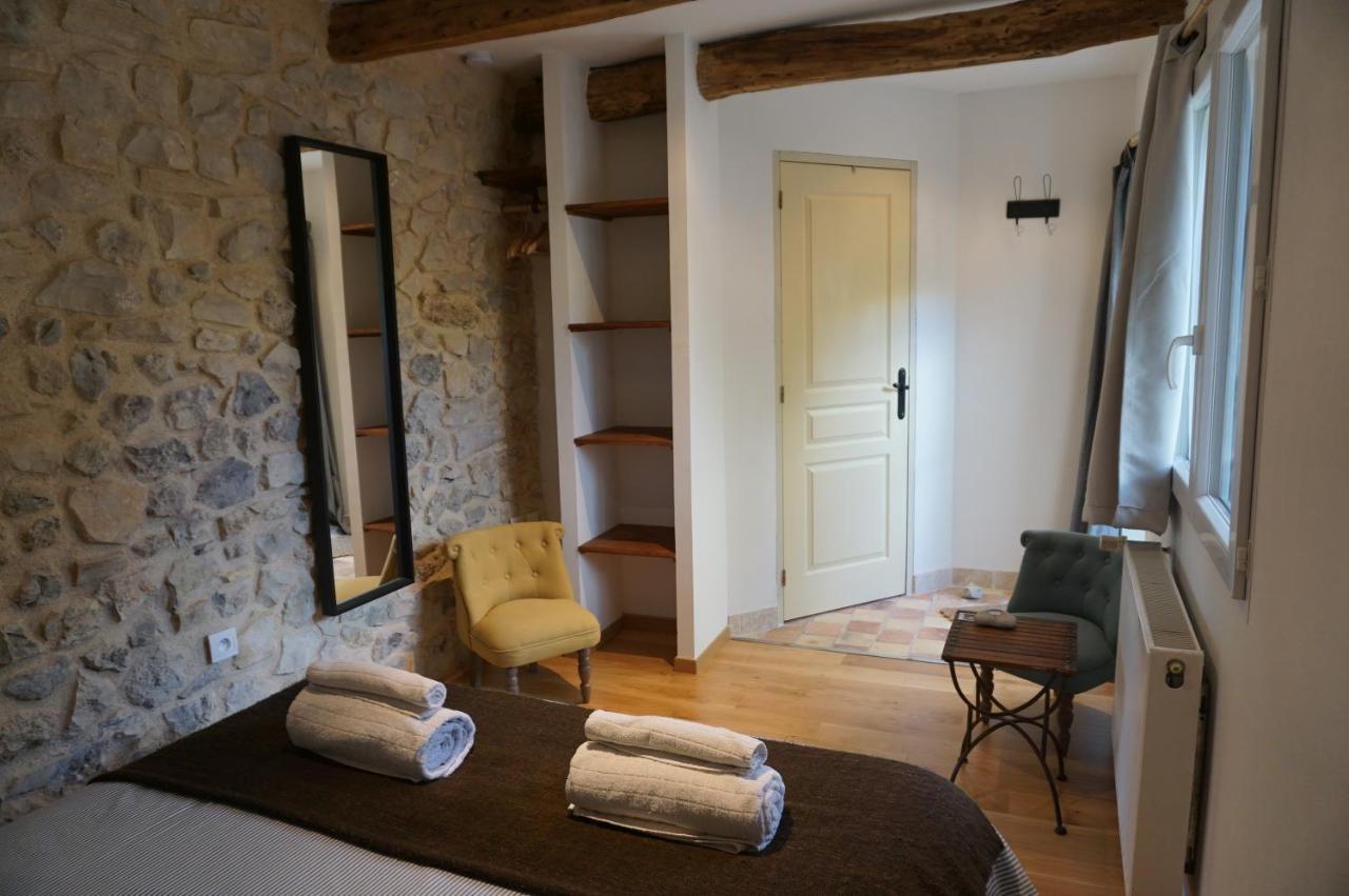 Malia - Chambres D'Hotes & Gite Barret-de-Lioure Exterior photo
