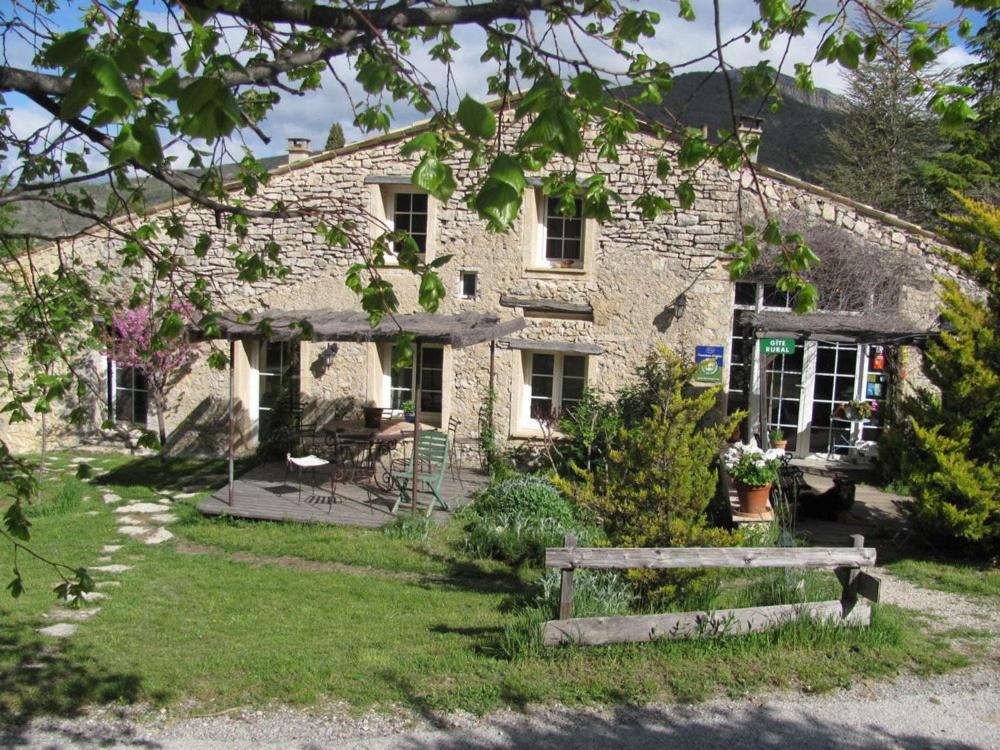 Malia - Chambres D'Hotes & Gite Barret-de-Lioure Exterior photo