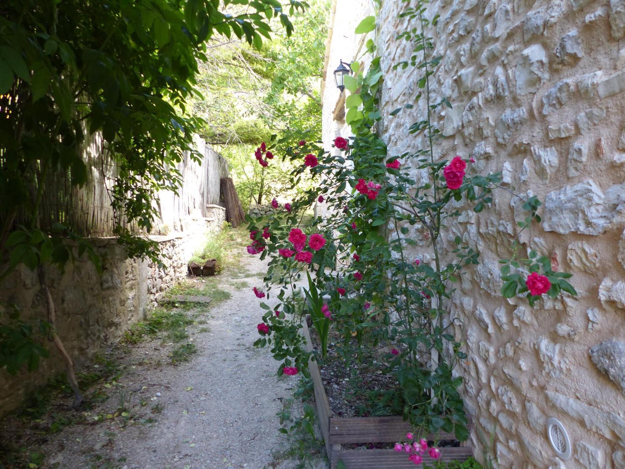 Malia - Chambres D'Hotes & Gite Barret-de-Lioure Exterior photo